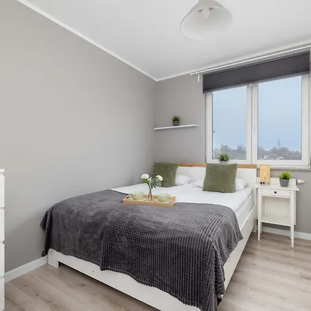 Modern 2-bedroom With Remote Workspace In By Renters Κατοβίτσε