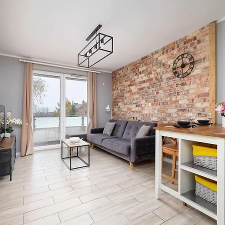 Modern 2-bedroom With Remote Workspace In By Renters Κατοβίτσε