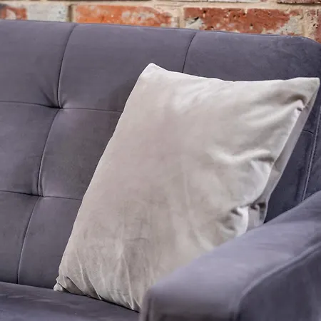 Διαμέρισμα Modern 2-bedroom With Remote Workspace In By Renters *