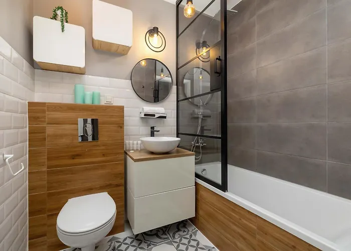 Modern 2-bedroom With Remote Workspace In By Renters דירה *