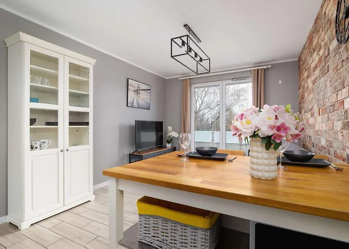 Modern 2-bedroom With Remote Workspace In By Renters קטוביץ