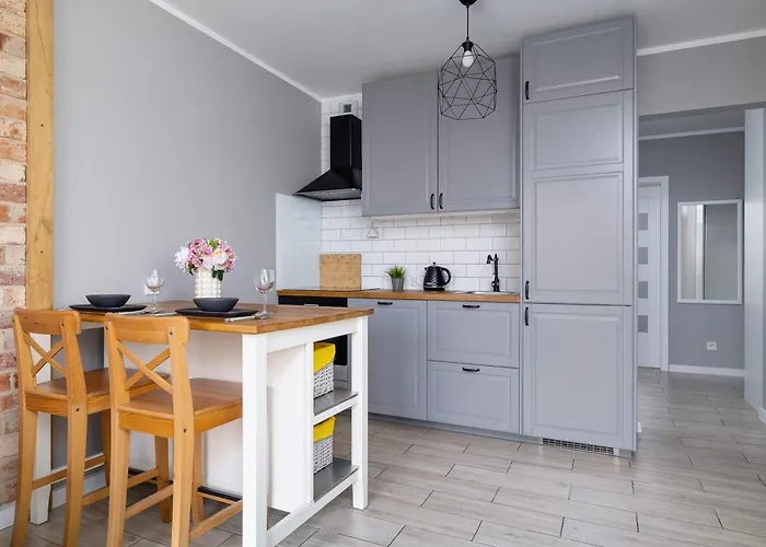 דירה Modern 2-bedroom With Remote Workspace In By Renters *